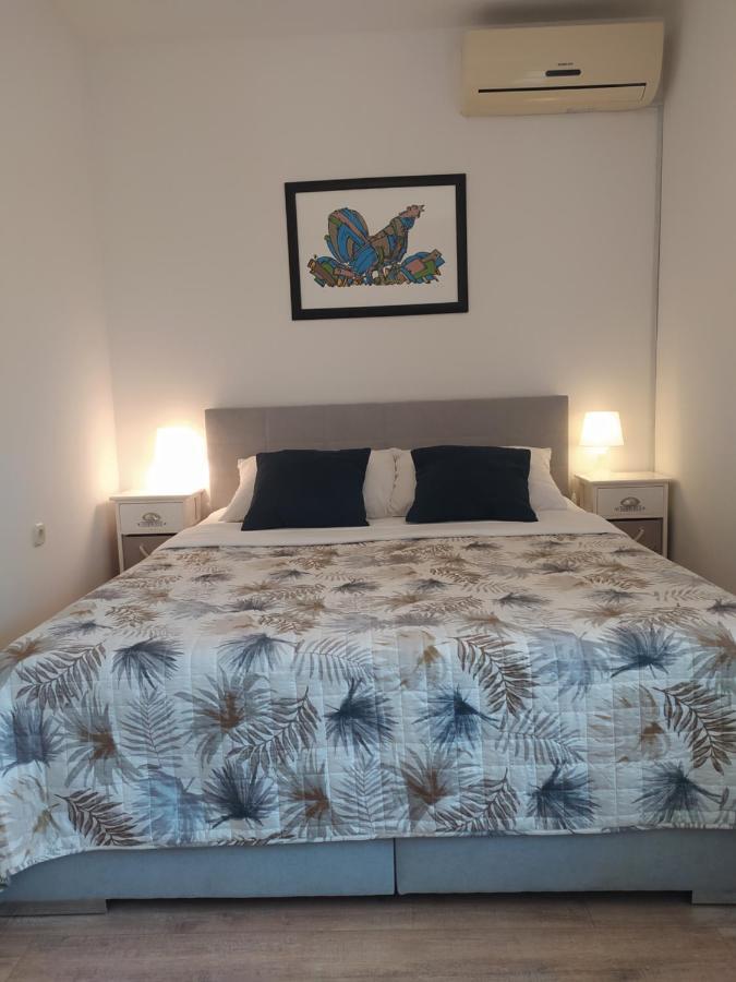 Apartment & Rooms Poppy Rose Zadar Buitenkant foto