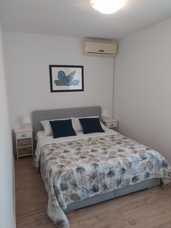 Apartment & Rooms Poppy Rose Zadar Buitenkant foto