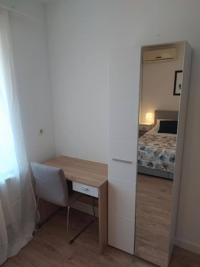 Apartment & Rooms Poppy Rose Zadar Buitenkant foto