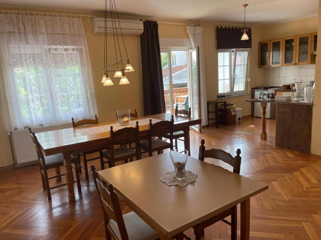 Apartment & Rooms Poppy Rose Zadar Buitenkant foto